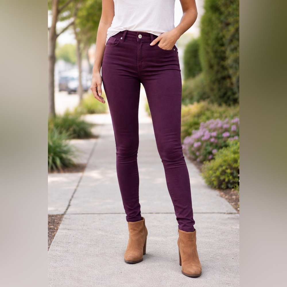 Banana Republic Super Stretch Skinny Jeans – Plum Purple – Size 31